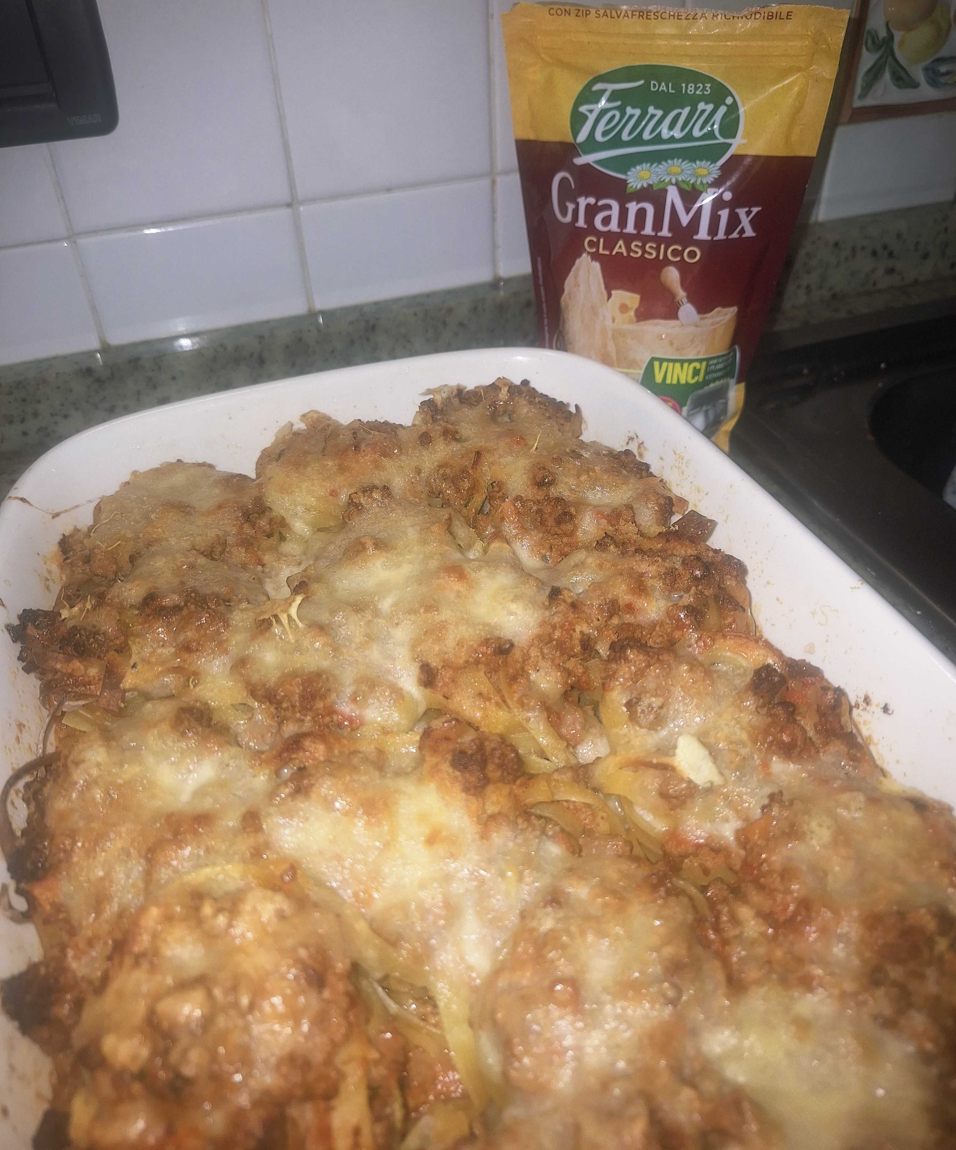 Nidi di tagliatelle al forno