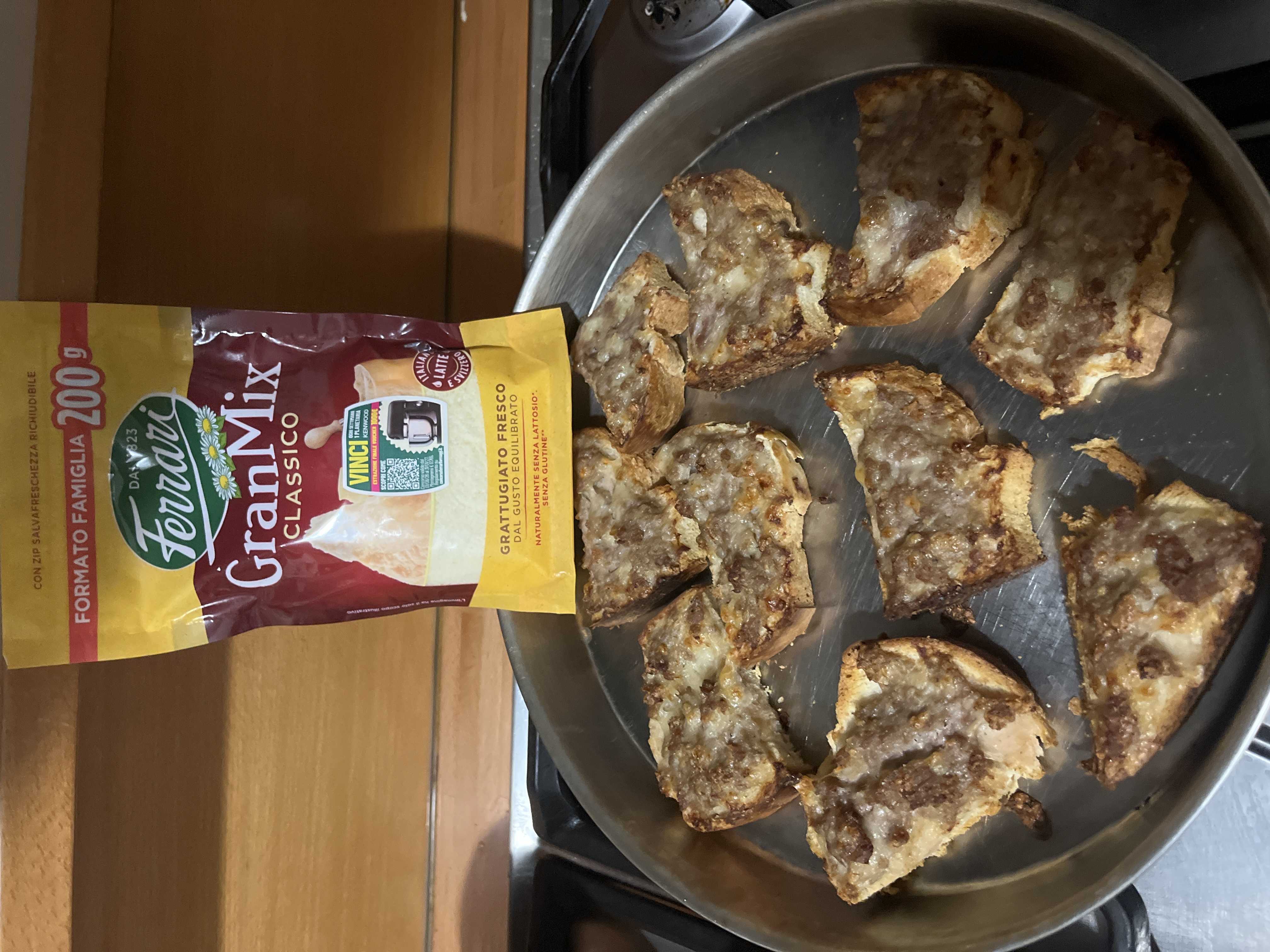 Bruschette alla salsiccia