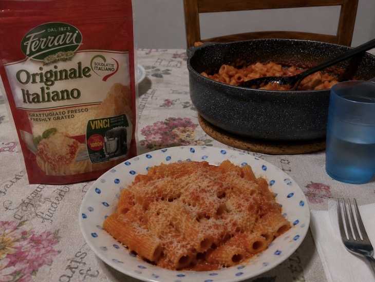 Pasta al pomodoro