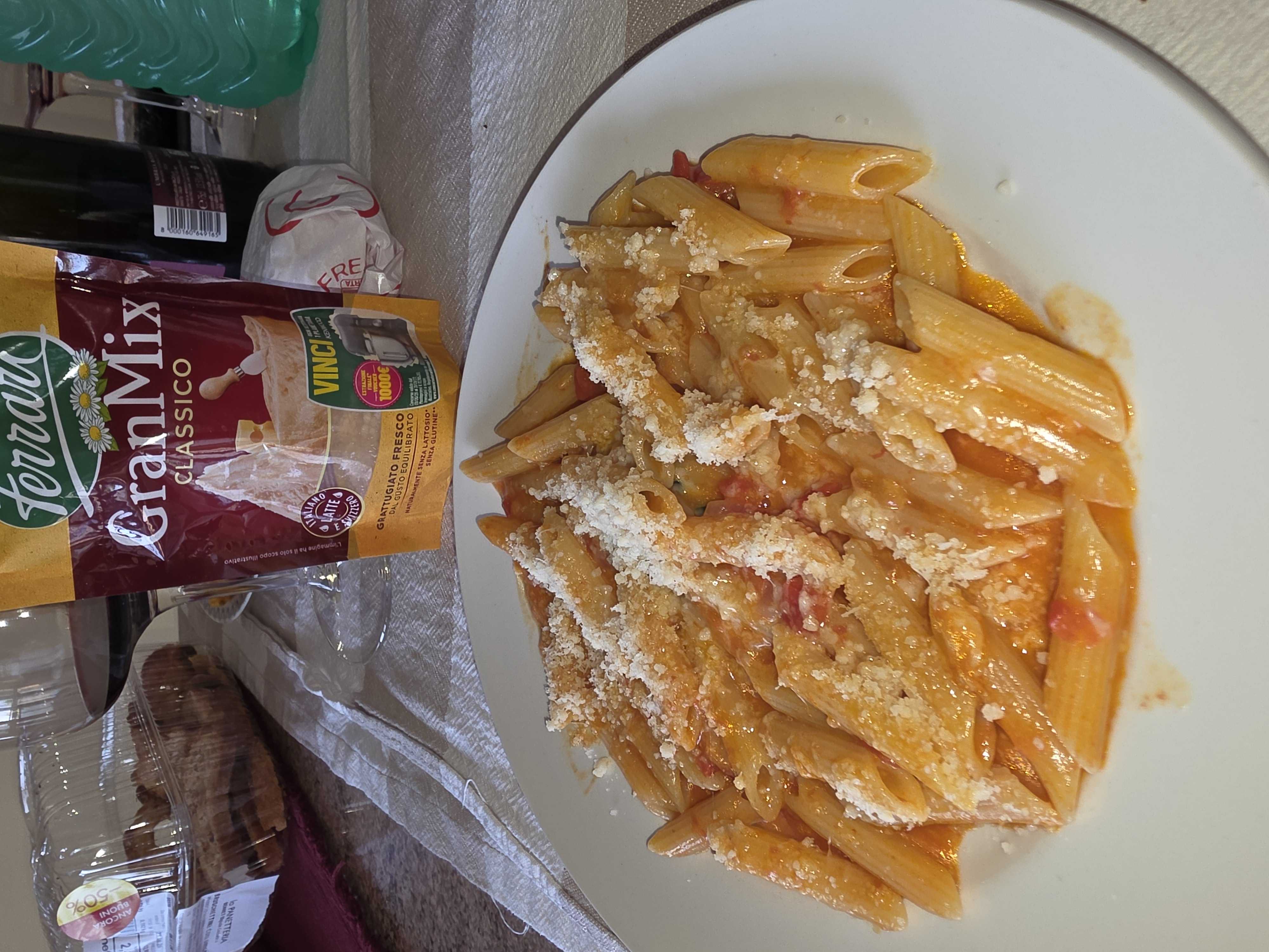 Pasta al sugo semplicw