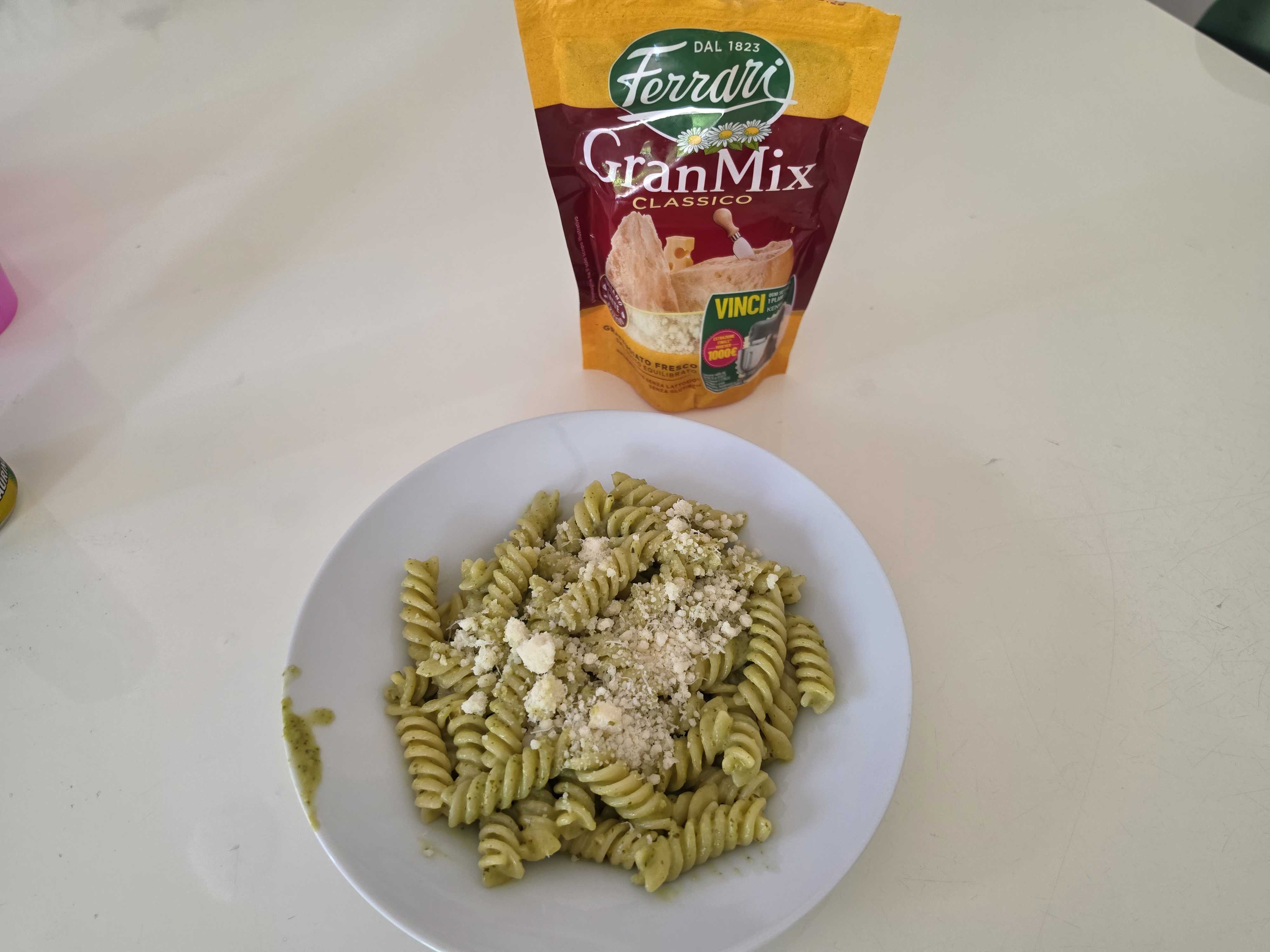 Fusilli al pesto di basilico