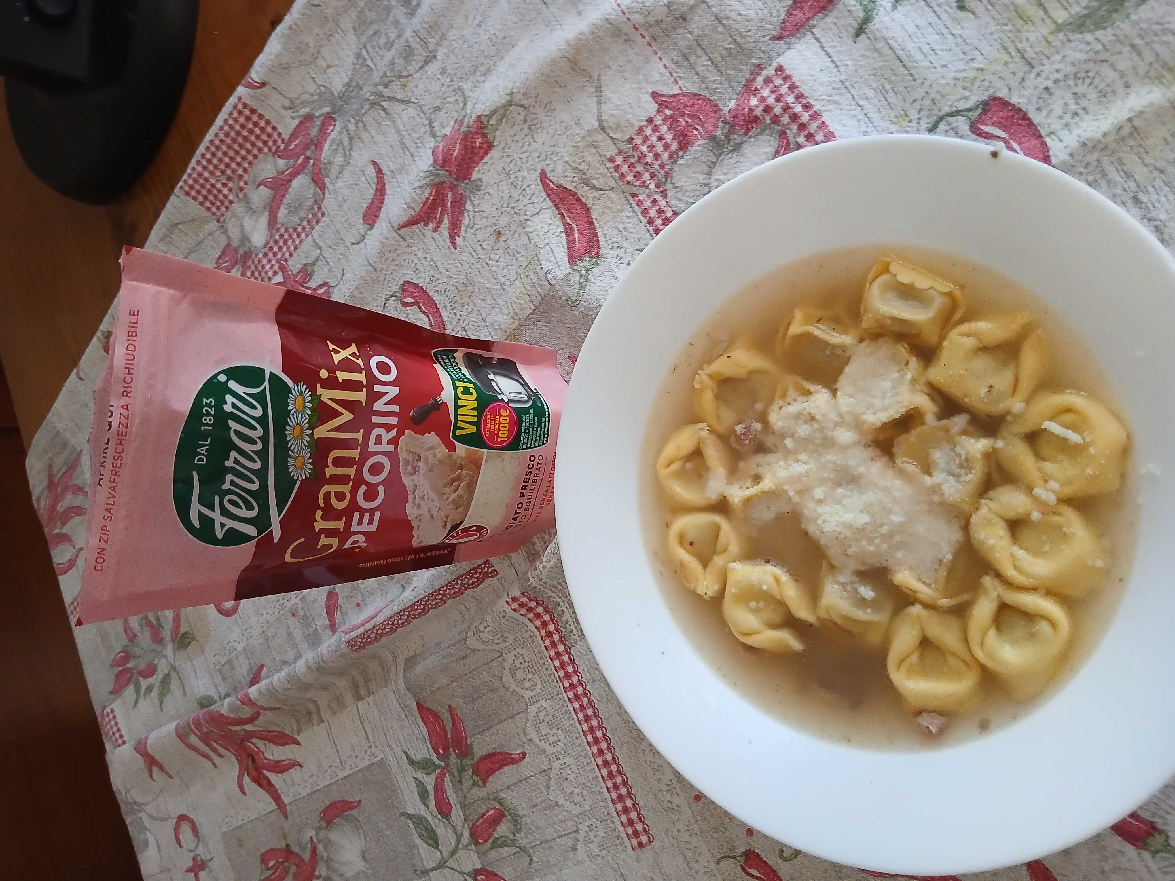 Tortellini in brodo