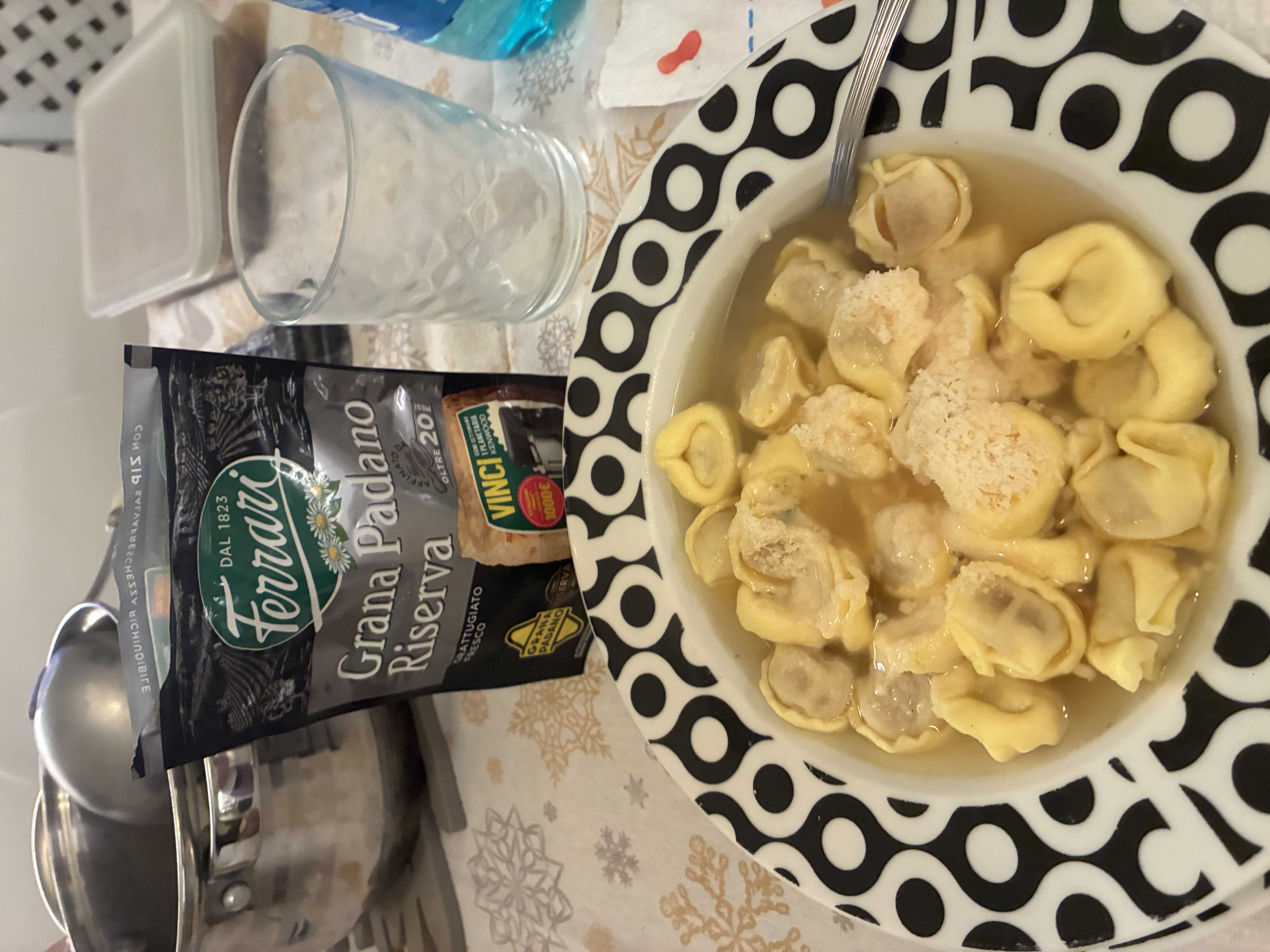 Tortellini in brodo