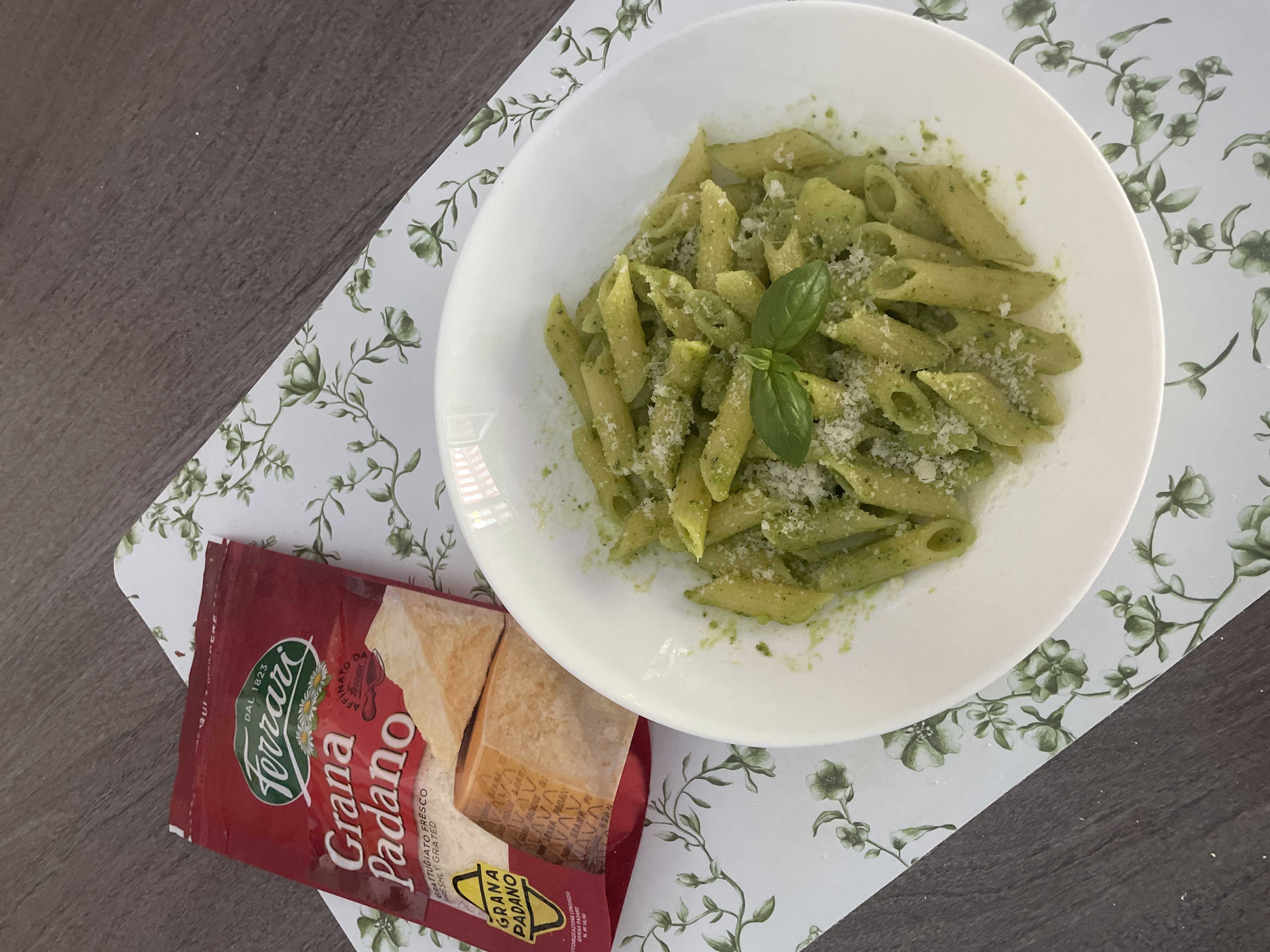 Pasta al pesto