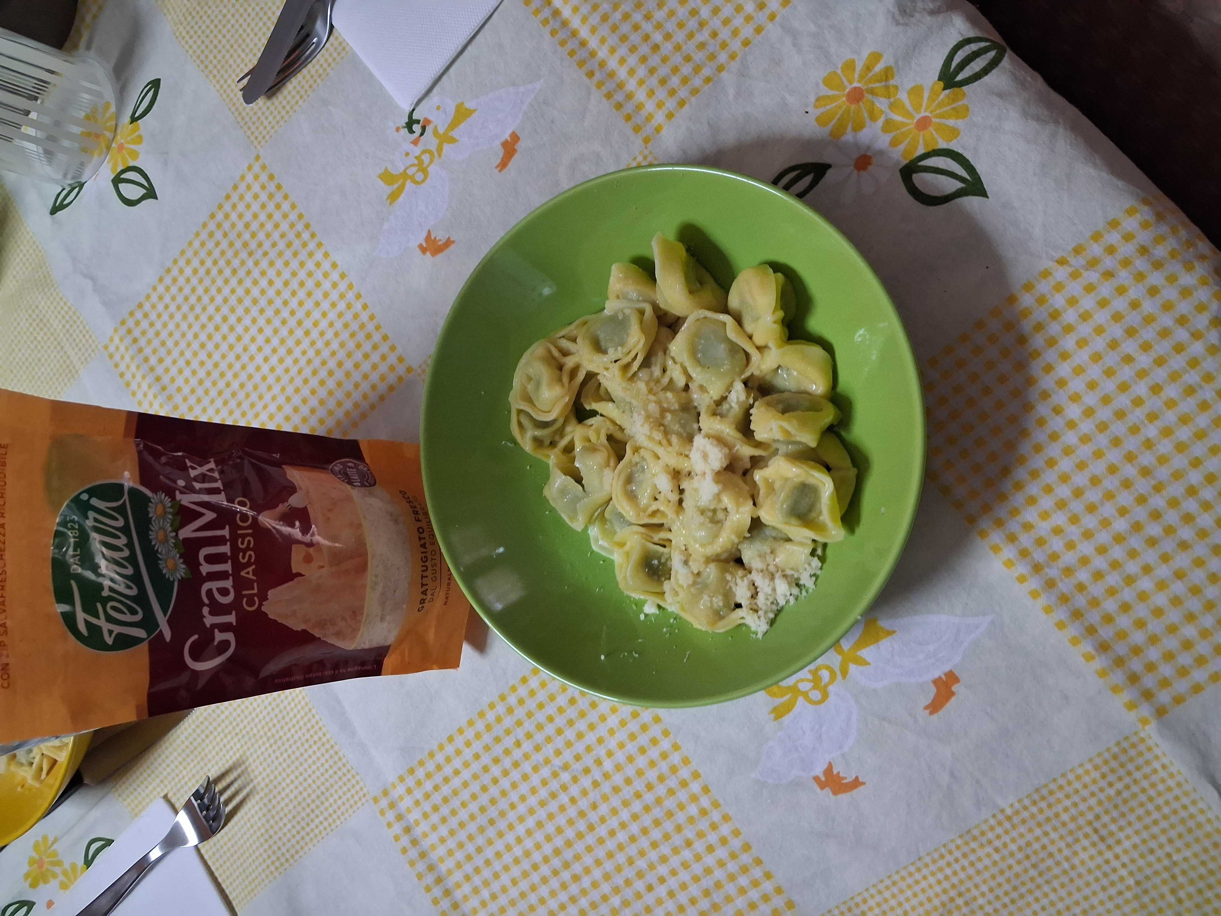 Tortellini ricotta e spinaci